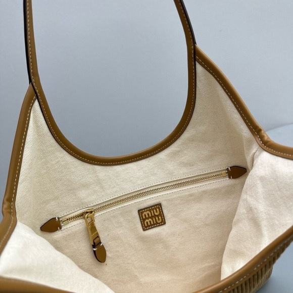 🍛Miu Miu Tan Leather Tote Bag - Picture 8 of 8